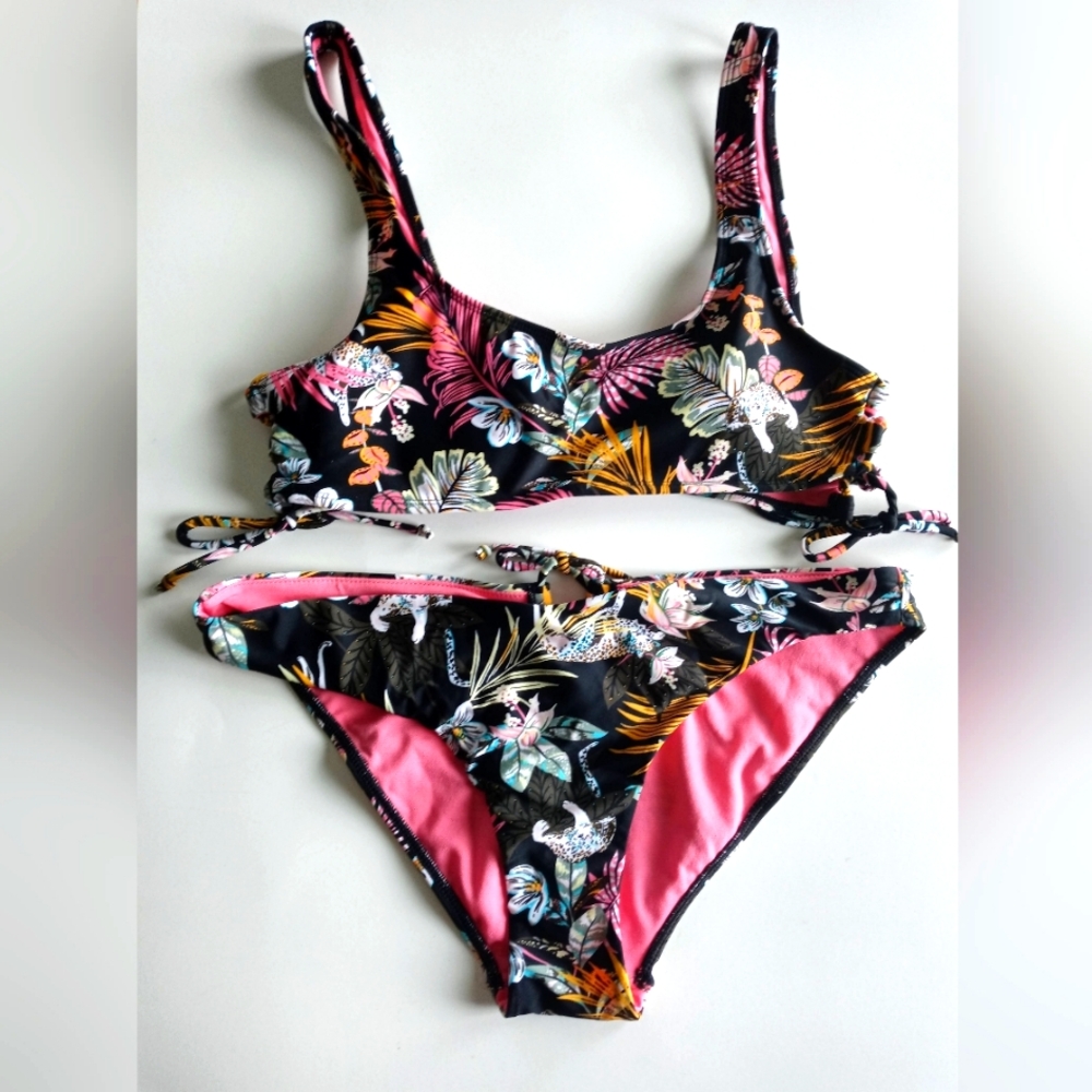 2pc. Swimsuit Juniors large